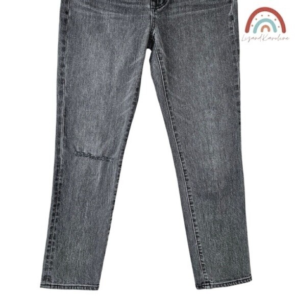 Madewell The Perfect Vintage Jean Connell Wash Ripped Edition Mom Jeans - Picture 6 of 13